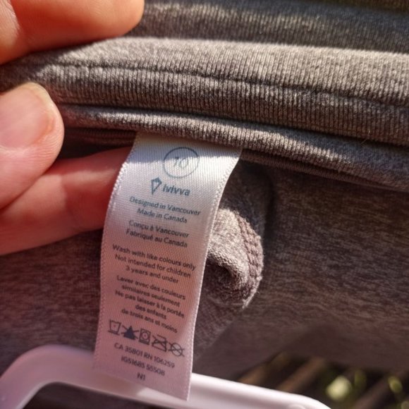 Ivviva Leggings, size 10 - Picture 2 of 4